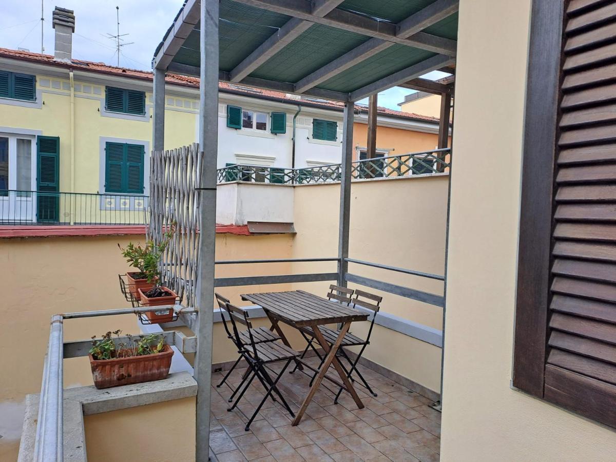 La Casa In Passeggiata - Seancity فياريجيو المظهر الخارجي الصورة
