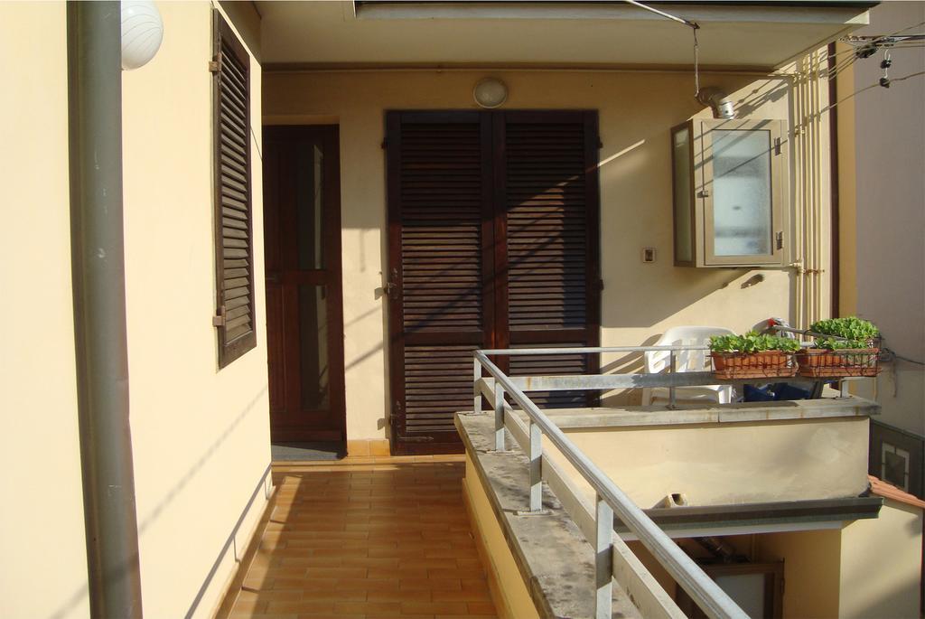 La Casa In Passeggiata - Seancity فياريجيو المظهر الخارجي الصورة